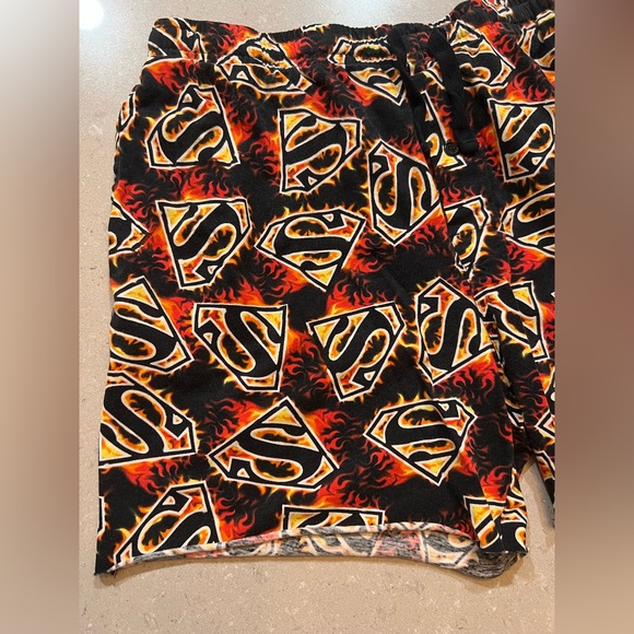 Superman Sweatshorts - Picture 2 of 4